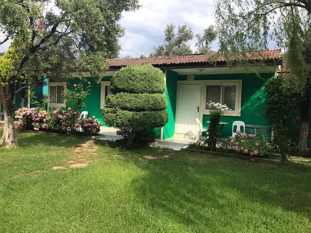 Pistachio Flower Houses Resort