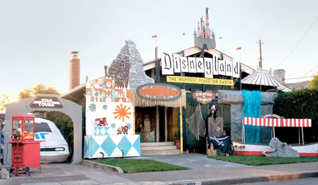 Albertson Halloween House