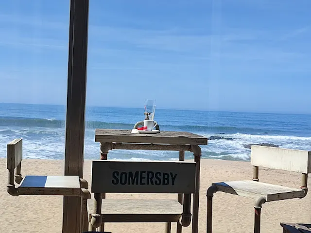 𝑴𝒆𝒍𝒂𝒏𝒊𝒏𝒂. 𝐶𝑙𝑢𝑏 𝑑𝑒 𝑃𝑟𝑎𝑖𝑎