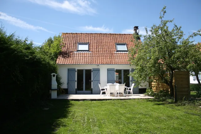 A l'ombre du prunier