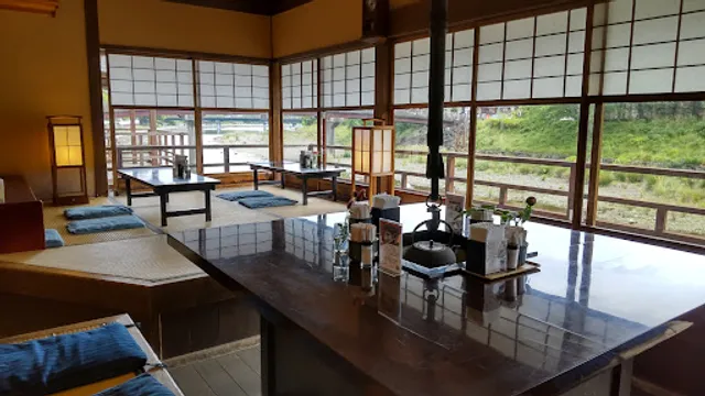 Isuzugawa Cafe