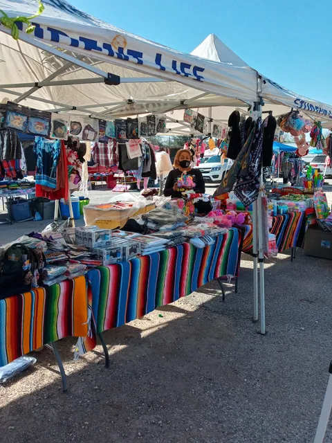 Loco Mingo's Flea Market