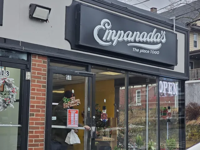 Empanada's the place TOGO