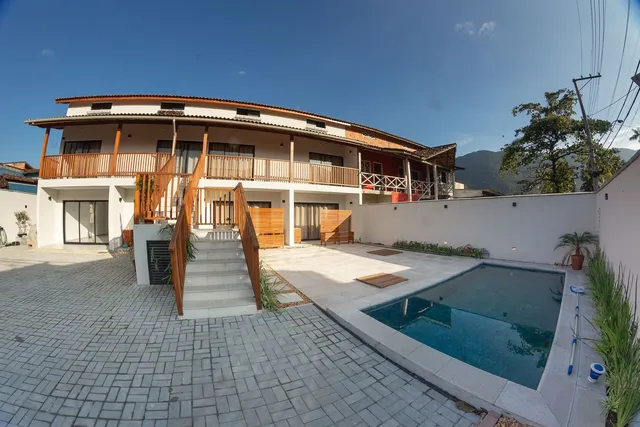 Carole Kerry Apartments