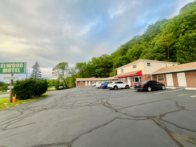 Elwood Motel