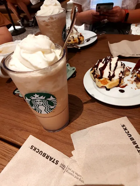 Starbucks Coffee Roosevelt Drive-Thru