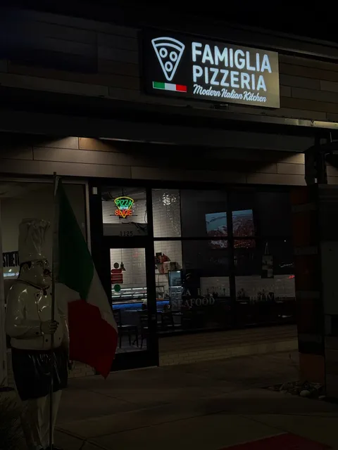 Famiglia Pizzeria Modern Italian Kitchen & Catering