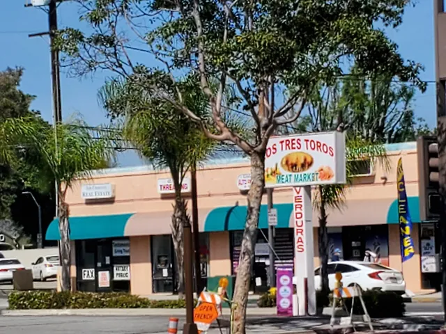 Los Tres Toros Meat Markets