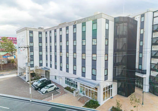 Bande Hotel Tempozan