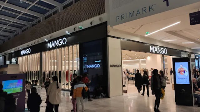 Centre de commercial -Primark Mango