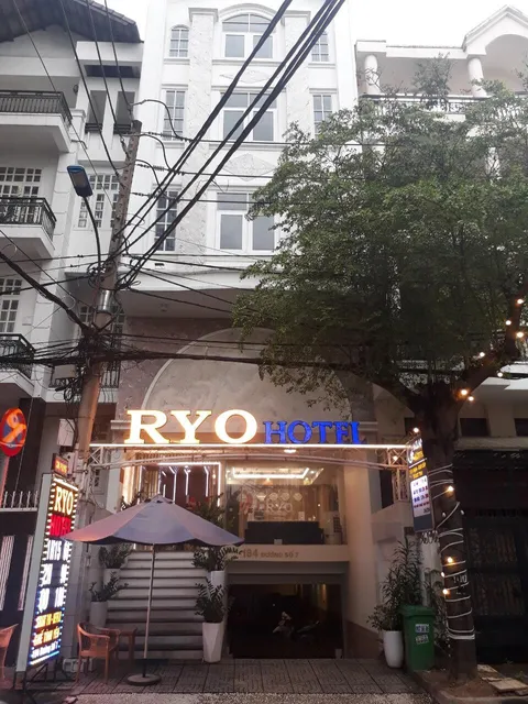 RYO Hotel - Khách Sạn RYO Trung Sơn