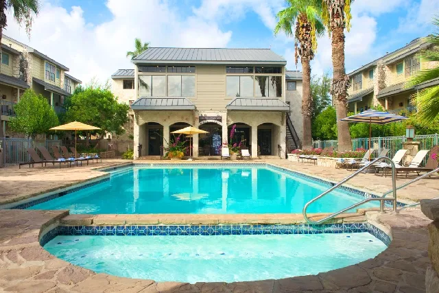 The Club at Horseshoe Bay Resort