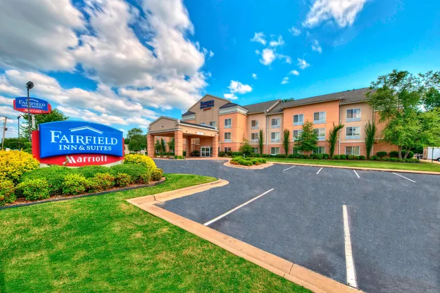 Fairfield by Marriott Inn & Suites Russellville