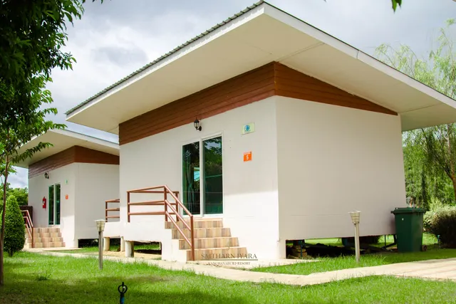 SaiTharn Iyara Resort