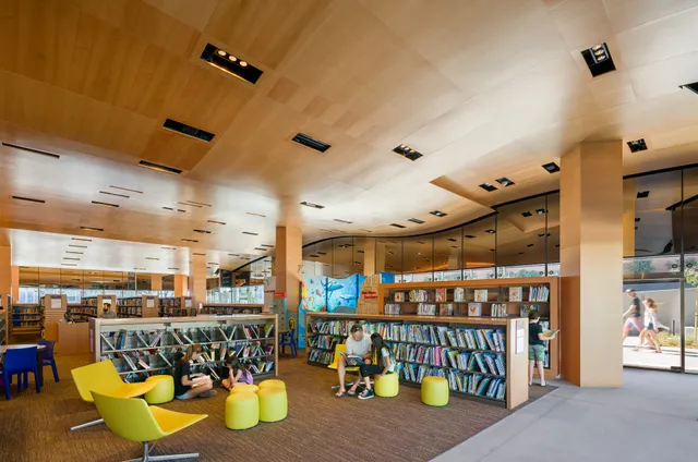 Manhattan Beach Library