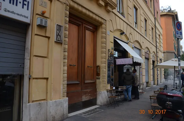 San Peter Lory's Apart