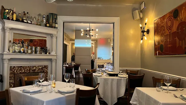 Lupo Restaurant & Vinoteca