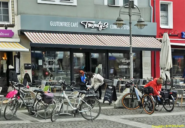 Twenty2 Concept Store und Mode-Café