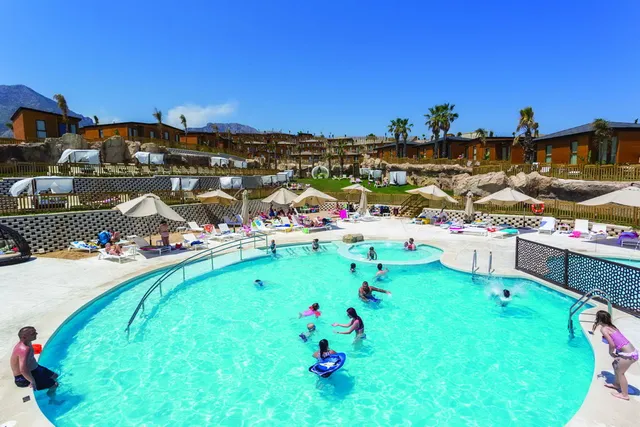 Magic Natura Animal, Water Park & Polynesian Lodge Resort