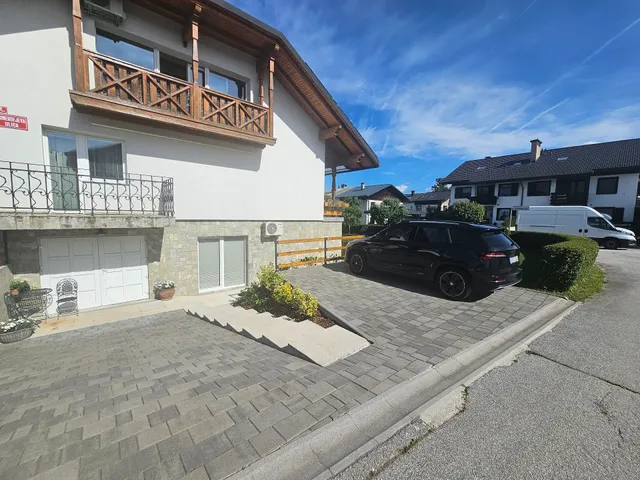 Apartments Ursus, Matej Kozlevčar s.p.