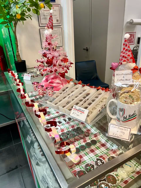 Del Monti's Italian Treats