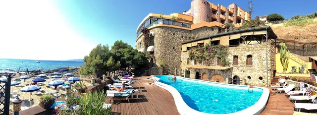 Hotel Il Gabbiano Palinuro Cilento sul mare 3 stelle