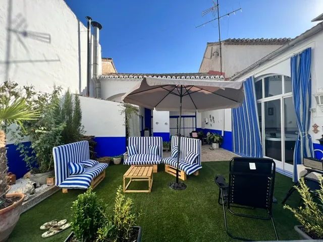 Casa María Camuñas