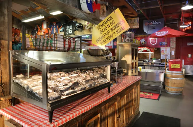 Rudy's "Country Store" and Bar-B-Q