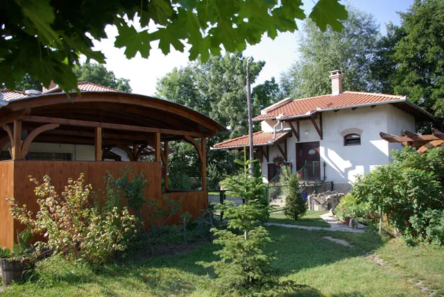 DABASI LOVAS VENDÉGHÁZ