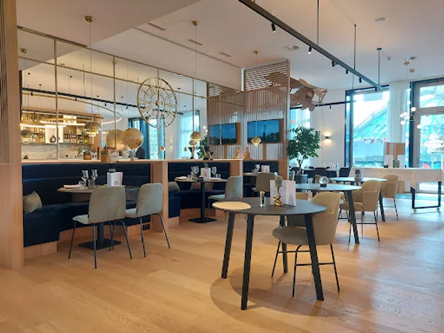 Bluma Bar & Restaurant