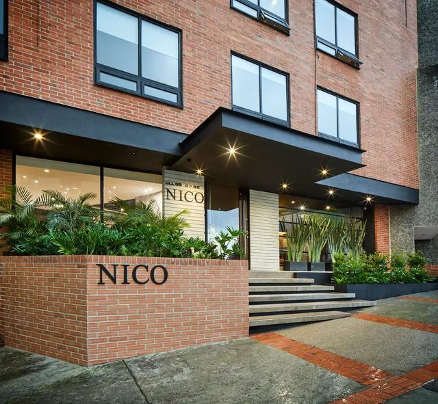 Nico ApartaSuites - Hotel