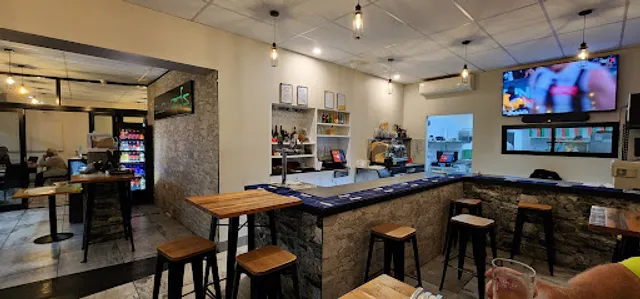 Quo-Vadis Restaurant & Pizza Parlour