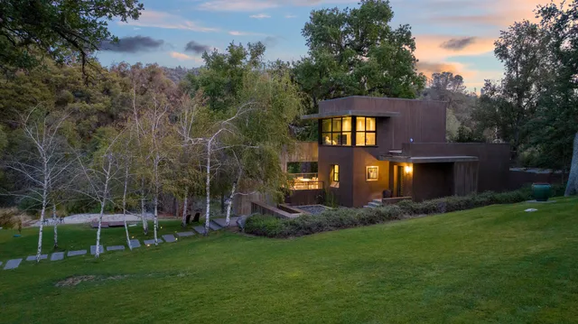 Wander Yosemite Falls