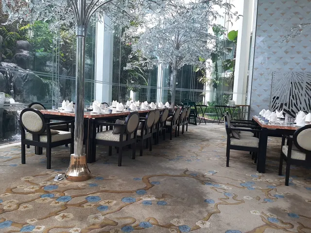 Yurakuen Japanese Restaurant