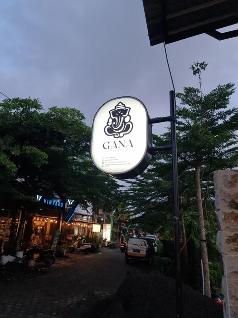 GANA UBUD SILVER CLASS AND JEWELLERY