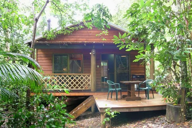 Crater Lakes Rainforest Cottages