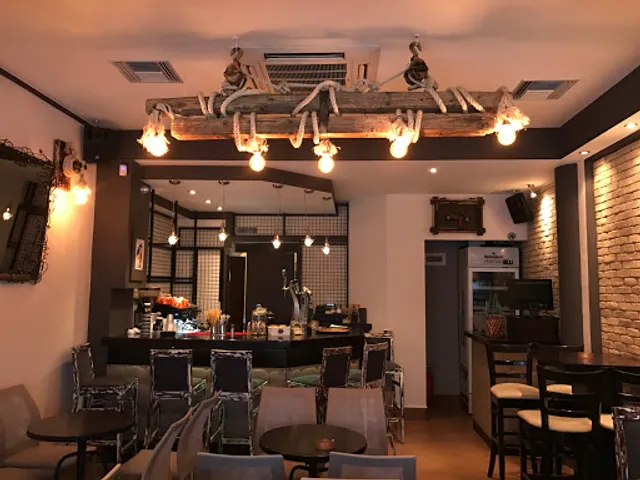 Ρους Cafe-Bar