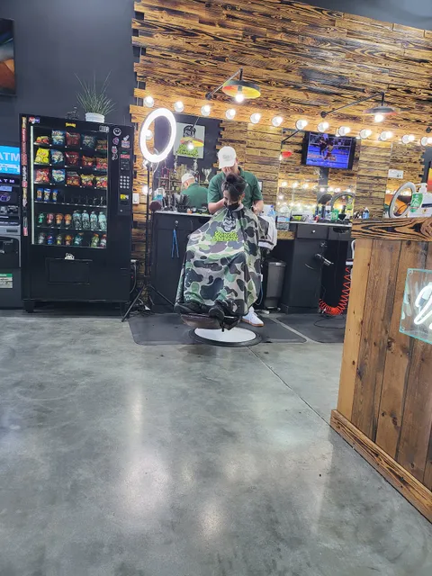 CHOPPERS BABERSHOP 2