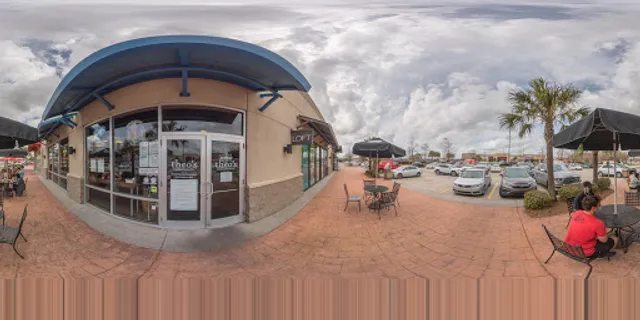 Theo's Neighborhood Pizza, Elmwood