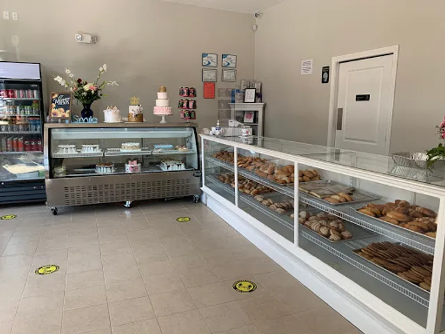 Kairo's Cake & Bakery