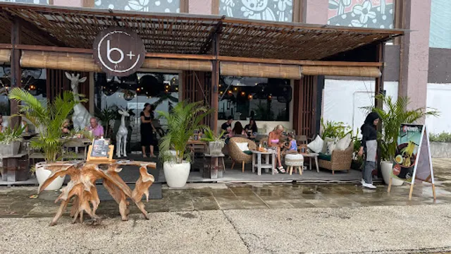 b+ Café & Restaurant Kuta