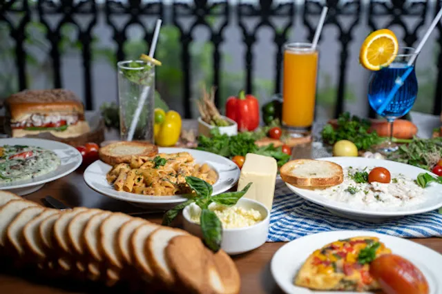 Pop Tates Gigaplex Airoli