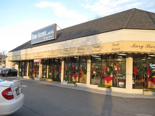 Mary Barnett Gifts and Decorative Accessories