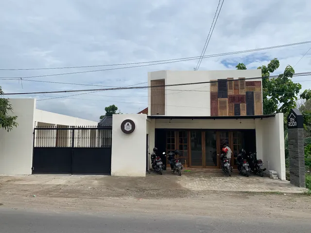 MYROOM HOMESTAY CEPU