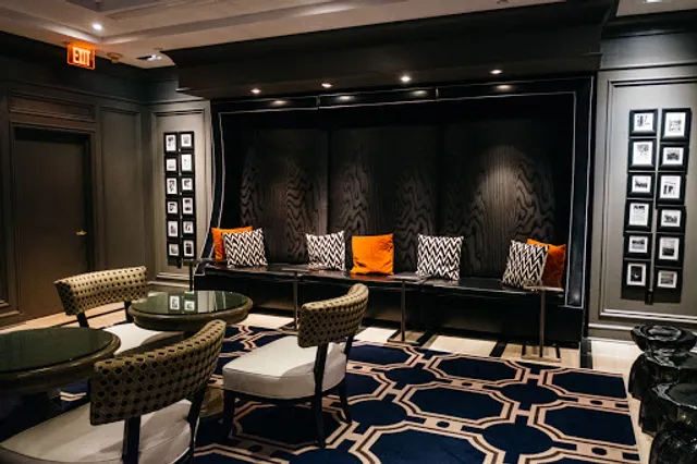 Jardenea Restaurant & Lounge