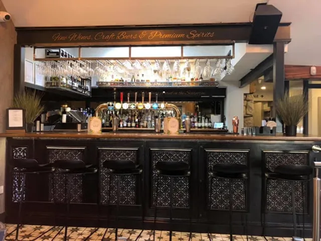 Scarecrow Bar & Grill