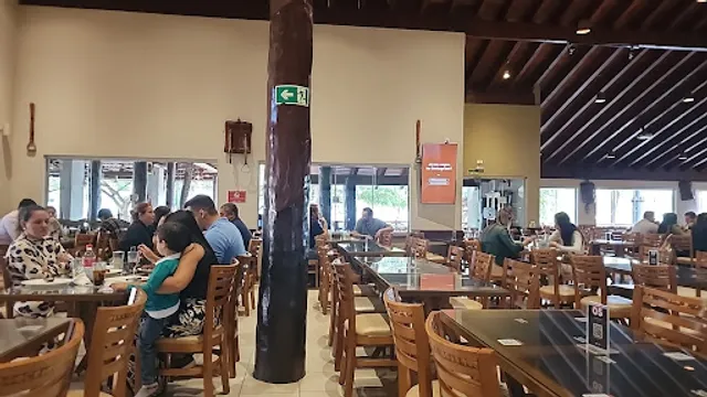 Zitão Churrascaria - Chácara Cachoeira
