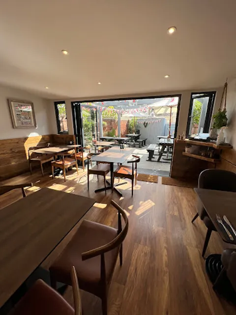 Milsons Point - Cafe & Bar