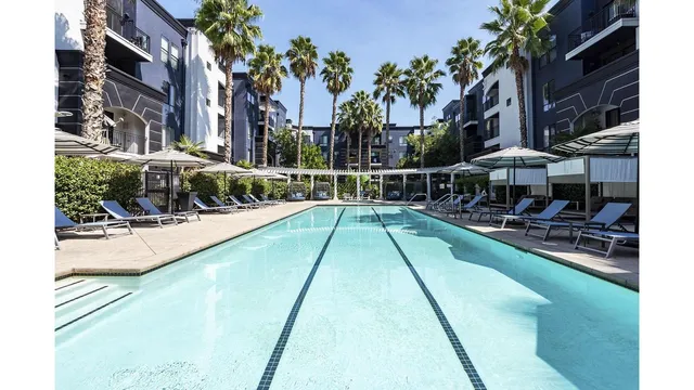 The Gallery at NoHo Commons Apartments