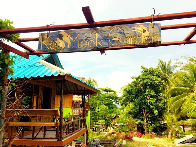 Koh Mook Garden Resort & DADA Restaurant